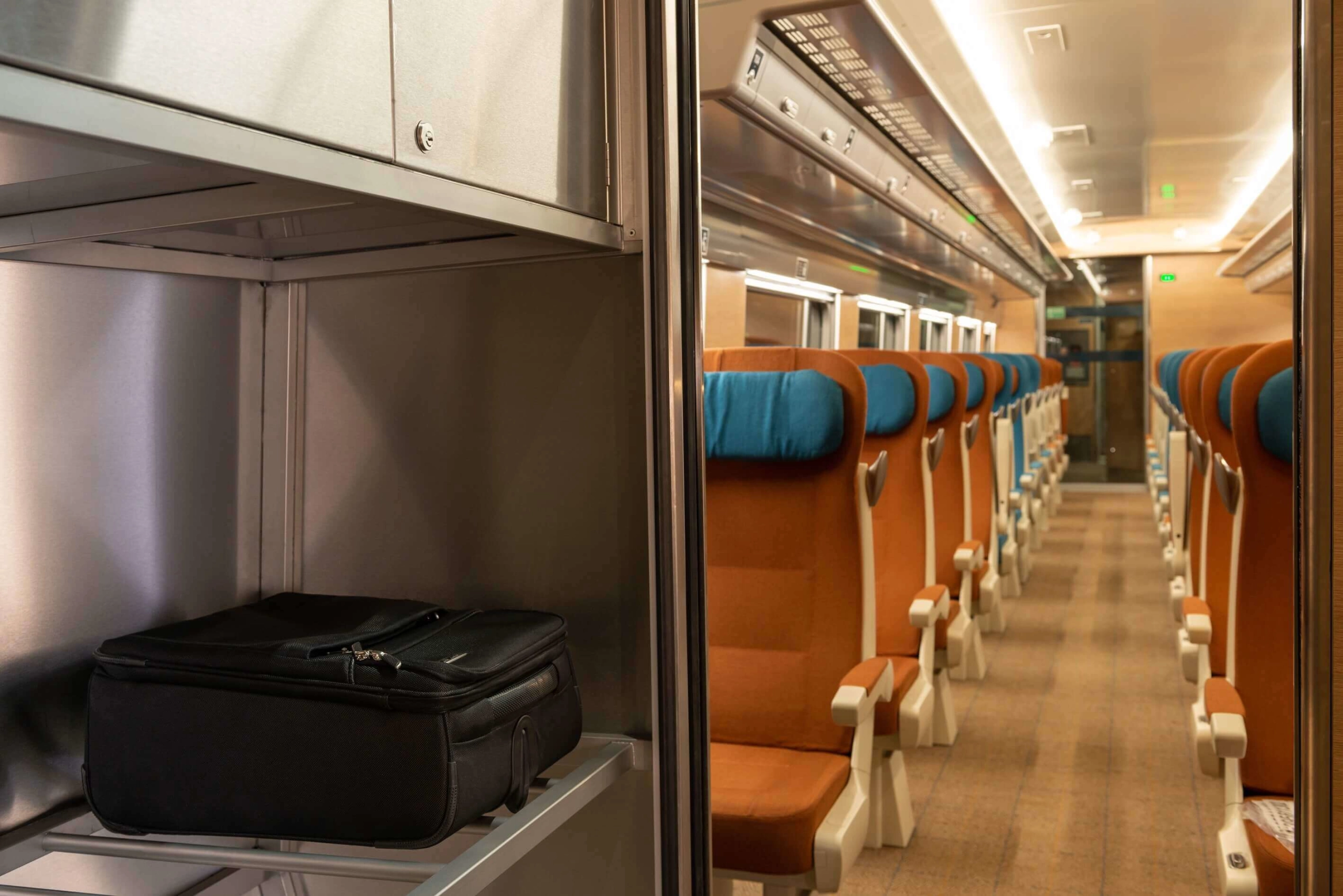 Seated Coach 座位車廂