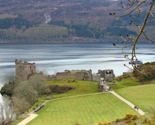 厄克特城堡 Urquhart Castle，坐落在蘇格蘭高地尼斯湖畔